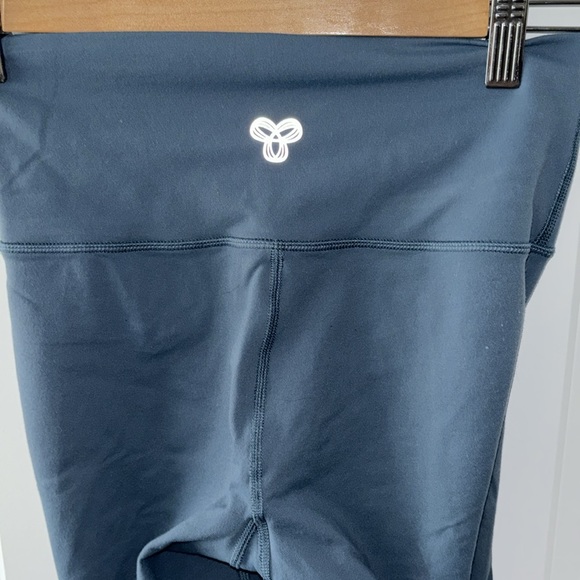 TnAction Aritia Blue Leggings Size Small - Picture 3 of 5